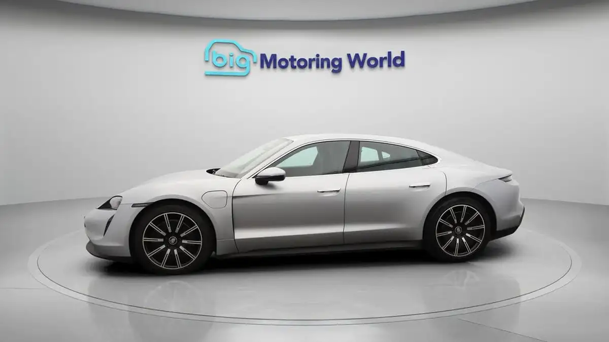 2020-porsche-taycan-e-4s-530ps-big-4