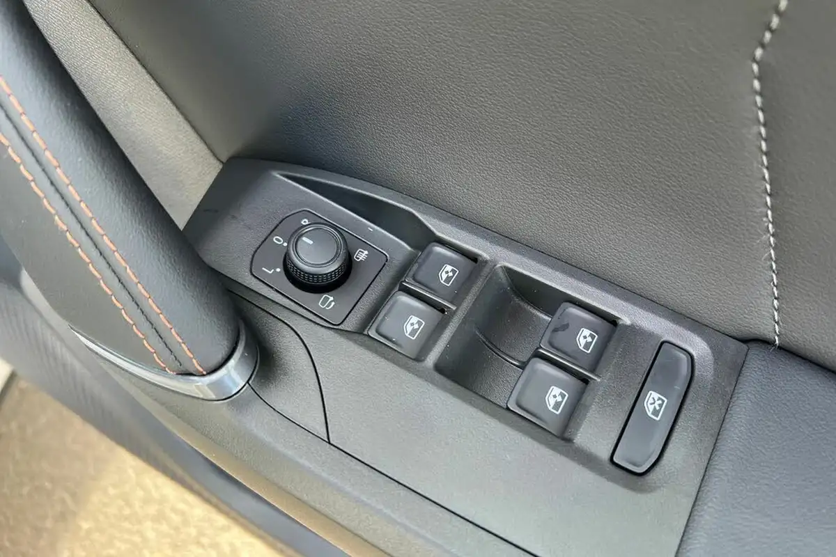 2024-cupra-formentor-15-tsi-v2-dsg-big-19