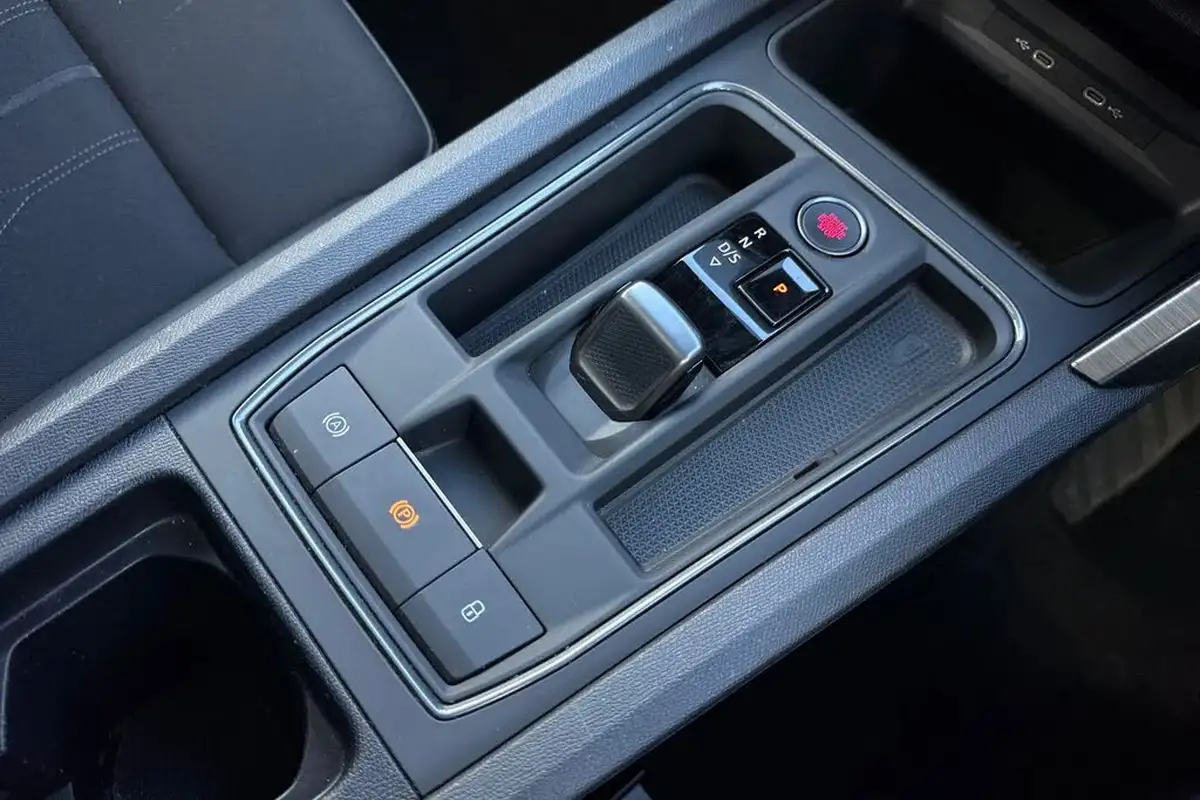 2024-cupra-leon-nf-20-tsi-vz2-design-edition-300ps-hatchback-big-22