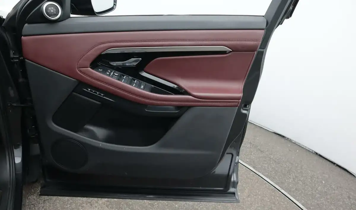 2021-land-rover-range-rover-evoque-15-p300e-r-dynamic-hse-big-15