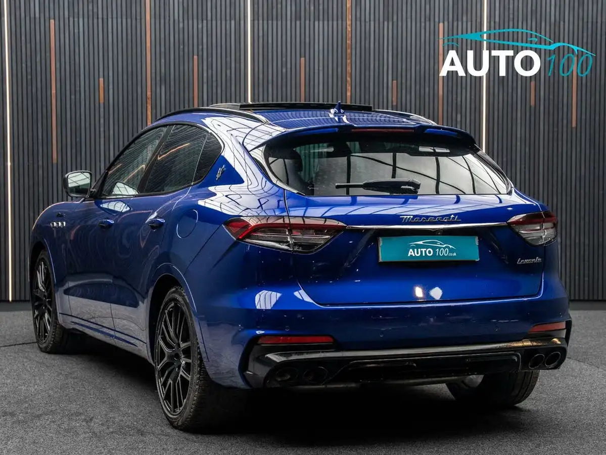 2022-maserati-levante-30-modena-350ps-big-2