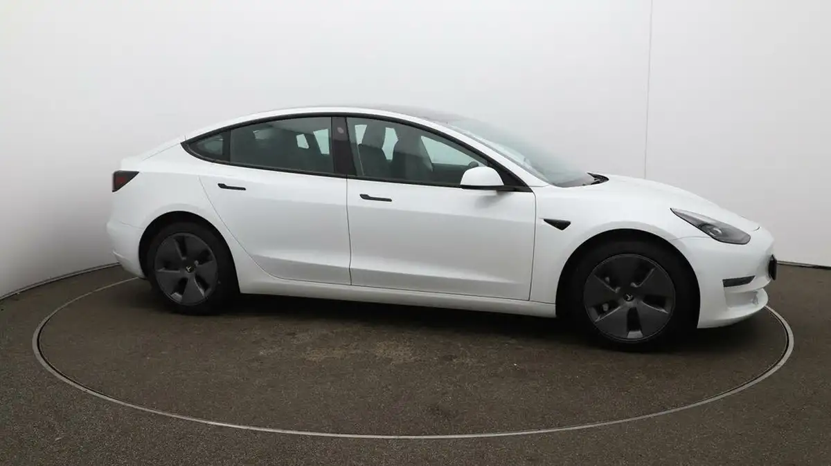 2021-tesla-model-3-e-long-range-4x4-big-38