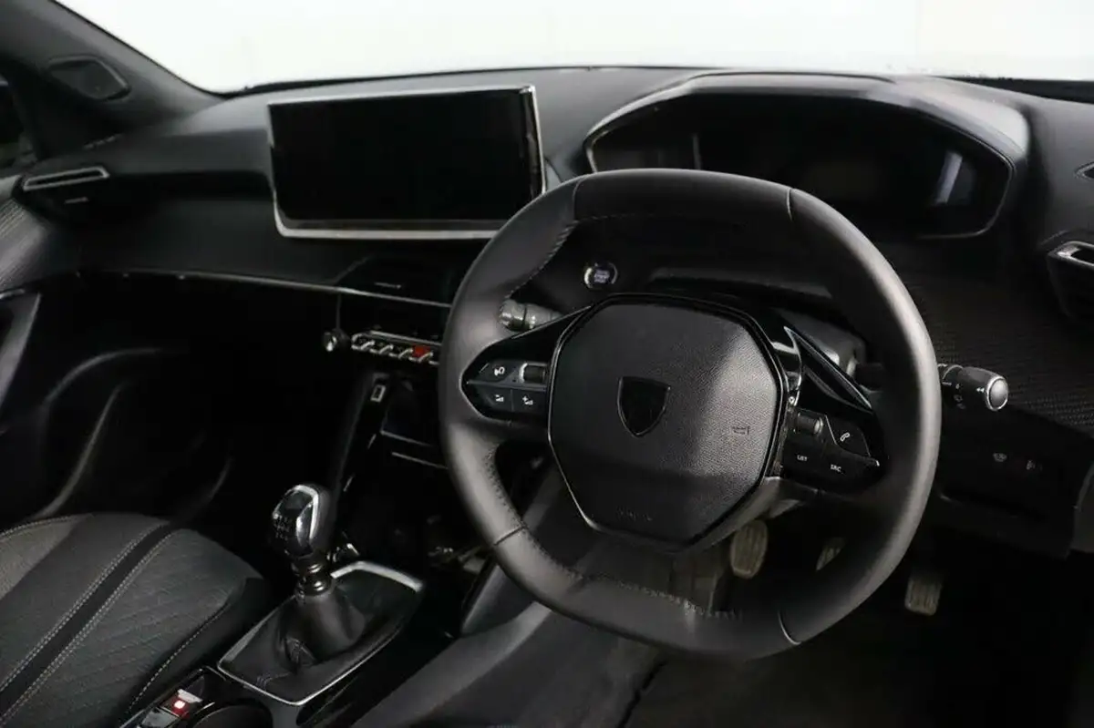 2024-peugeot-2008-suv-12-puretech-allure-130ps-big-20