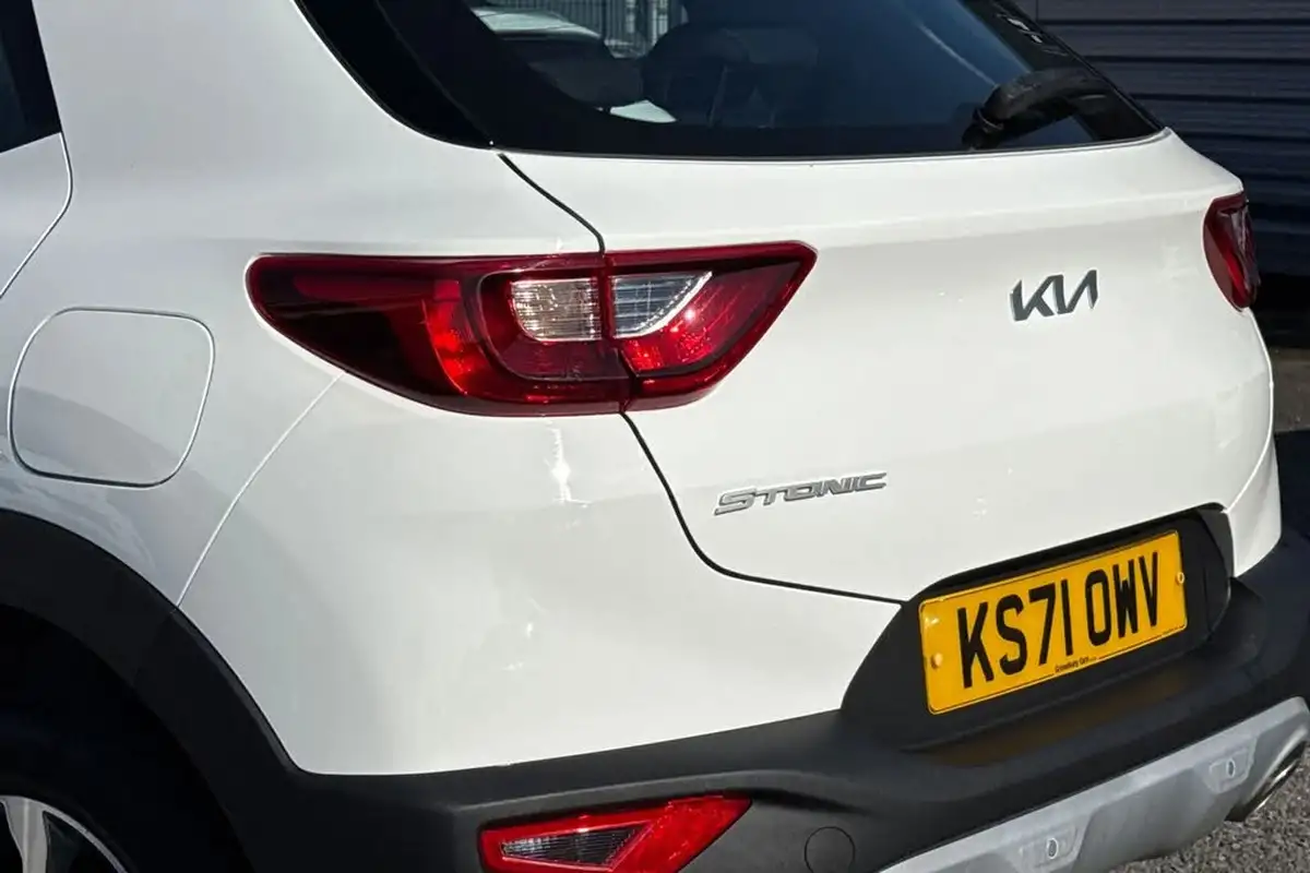 2022-kia-stonic-10-t-gdi-2-big-7