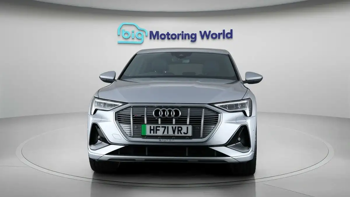 2021-audi-e-tron-55e-s-line-sportback-big-2