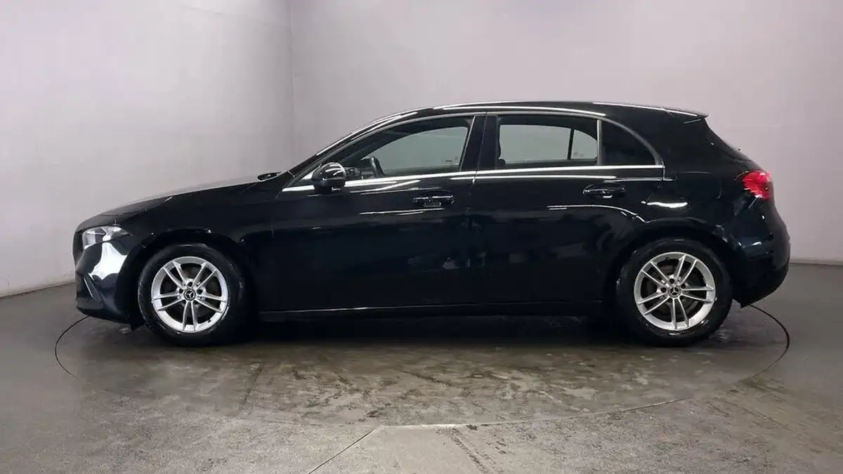 2019-mercedes-benz-a-class-13-a180-se-big-4