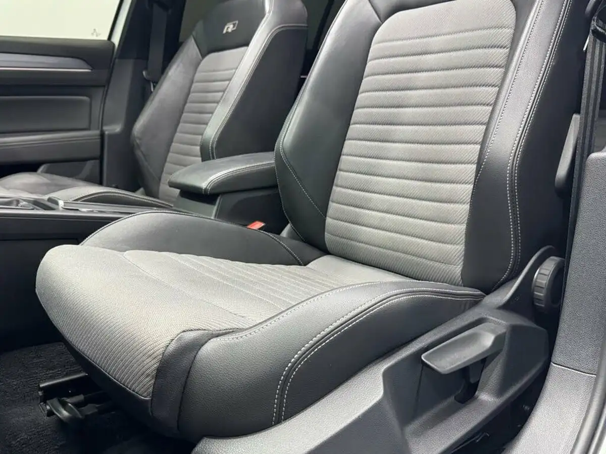 2017-volkswagen-passat-20tdi-r-line-190ps-ss-saloon-4d-big-31
