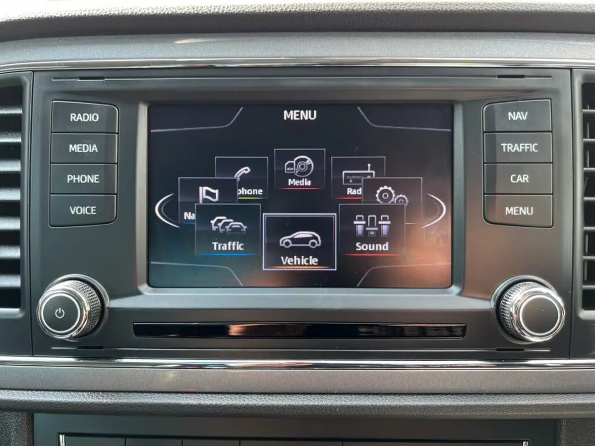 2015-seat-leon-20td-fr-tech-pack-cr-184ps-hatchback-5d-dsg-big-25