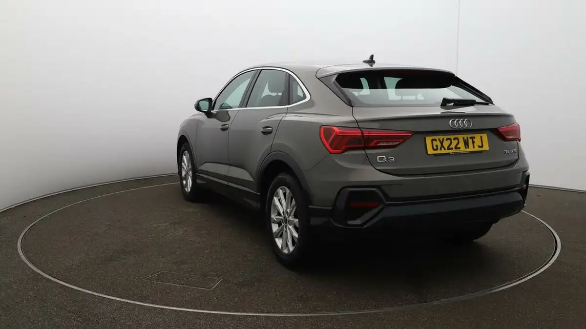 2022-audi-q3-15-35-tfsi-cod-sportback-s-tronic-big-51