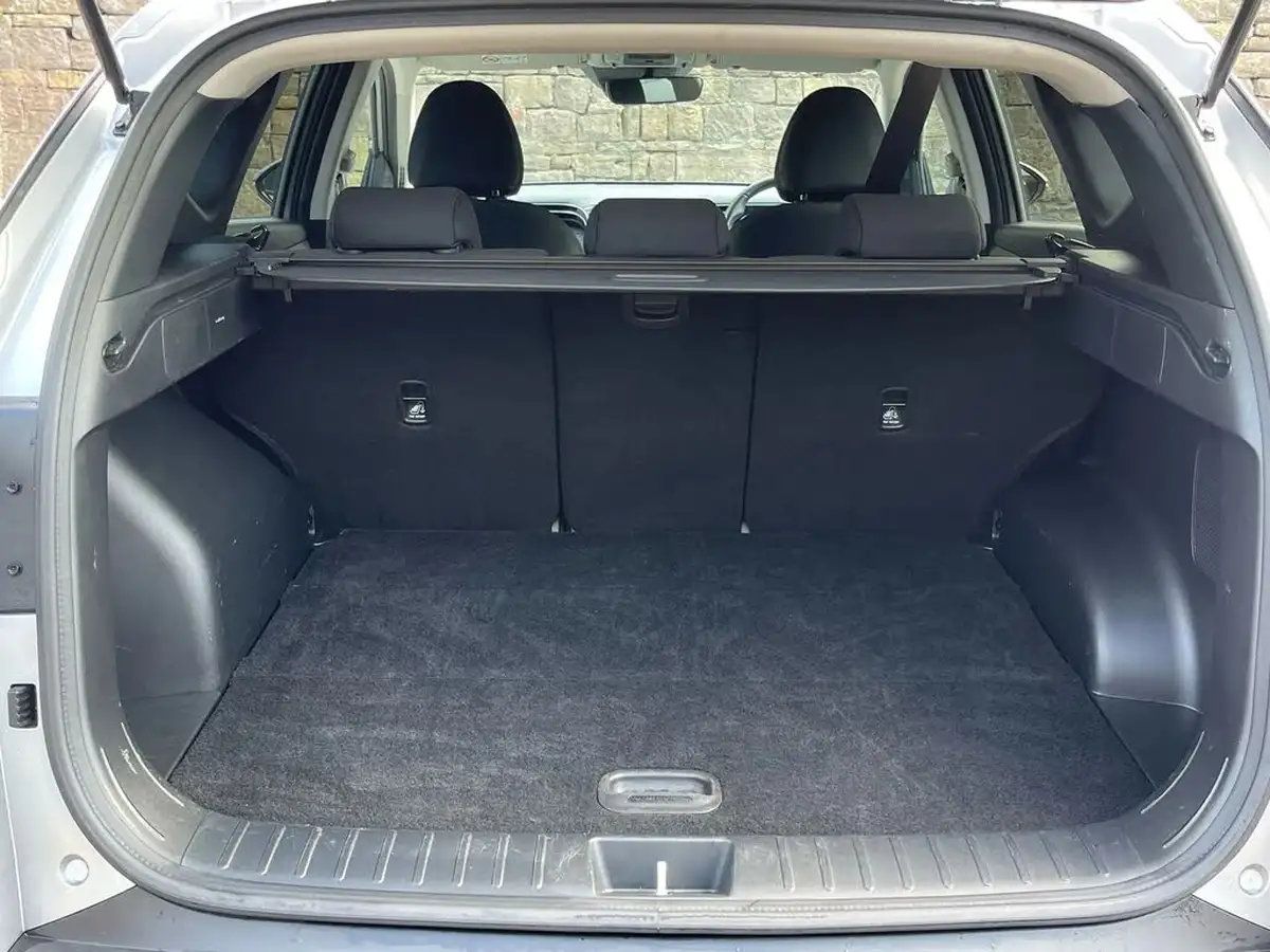 2024-hyundai-tucson-16-t-gdi-premium-230ps-hybrid-auto-big-24