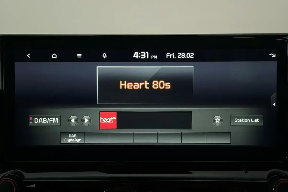 2022-kia-xceed-15-t-gdi-3-big-18