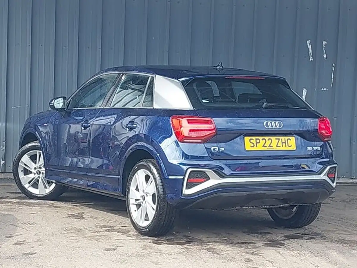 2022-audi-q2-15-35-tfsi-s-line-tronic-big-1
