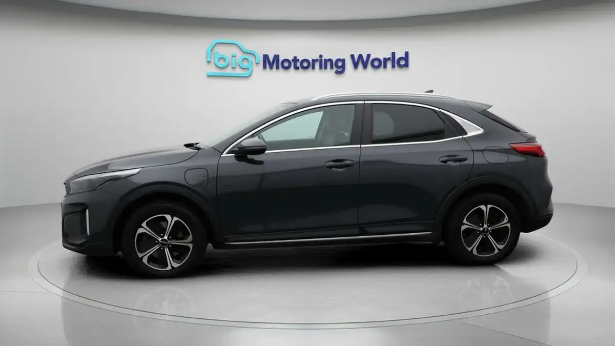 2023-kia-xceed-16-gdi-3-big-4