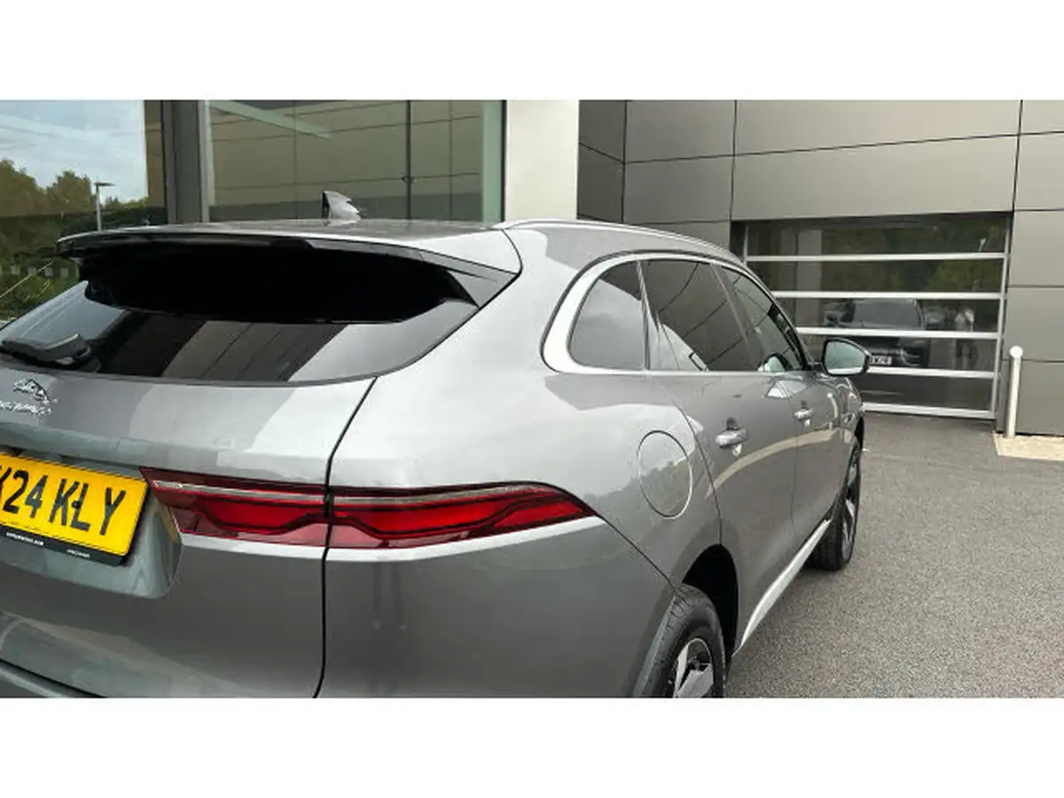 2024-jaguar-f-pace-20-d200-r-dynamic-s-big-13