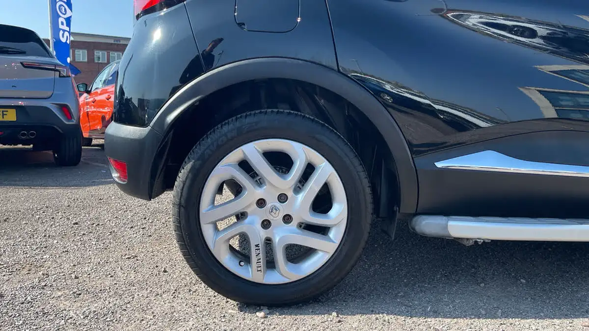 2016-renault-captur-09-dynamique-nav-big-15