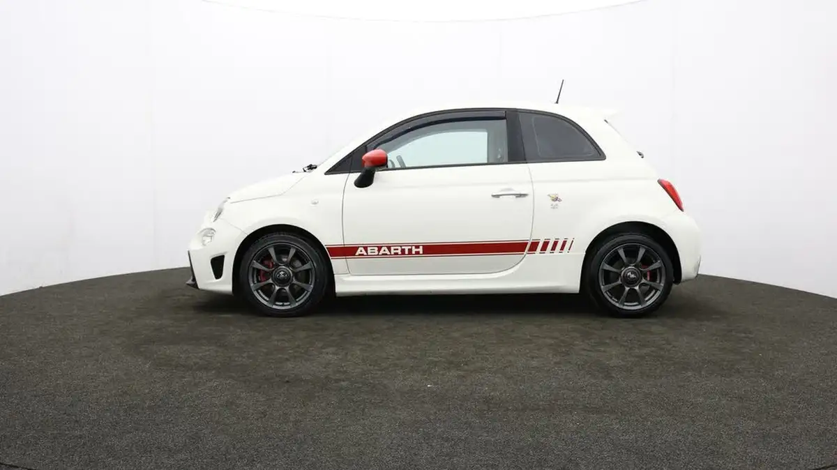 2017-abarth-595-14-tjet-big-60