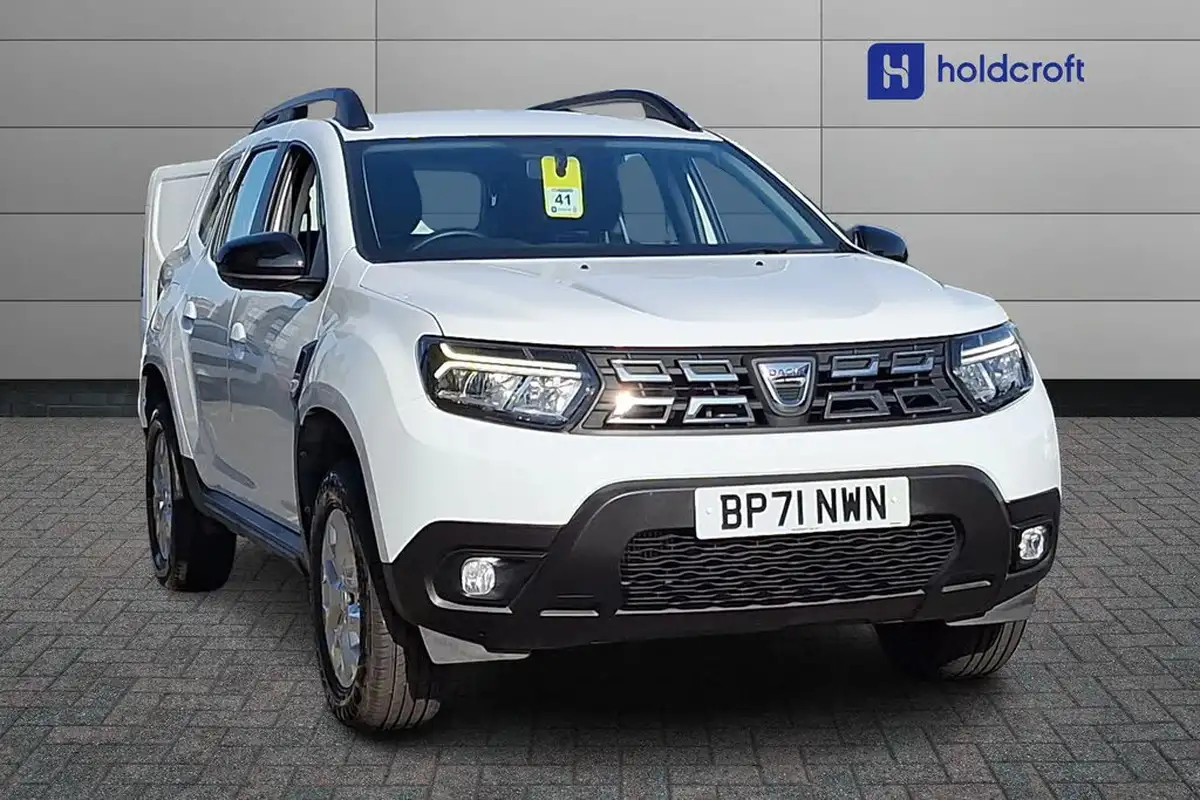 2022-dacia-duster-10-tce-comfort-100bhp-bi-fuel-station-wagon-5d-big-0