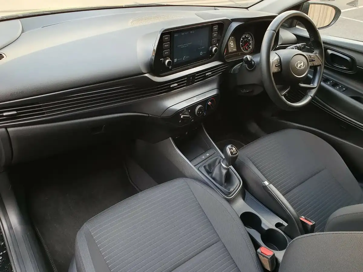 2022-hyundai-i20-10-t-gdi-element-big-6