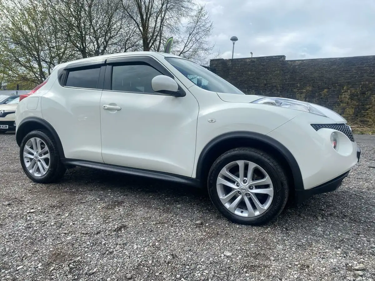 2013-nissan-juke-16-acenta-premium-big-3
