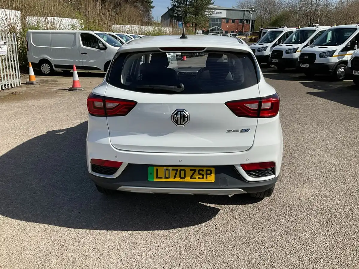 2020-mg-zs-suv-e-excite-ev-big-6