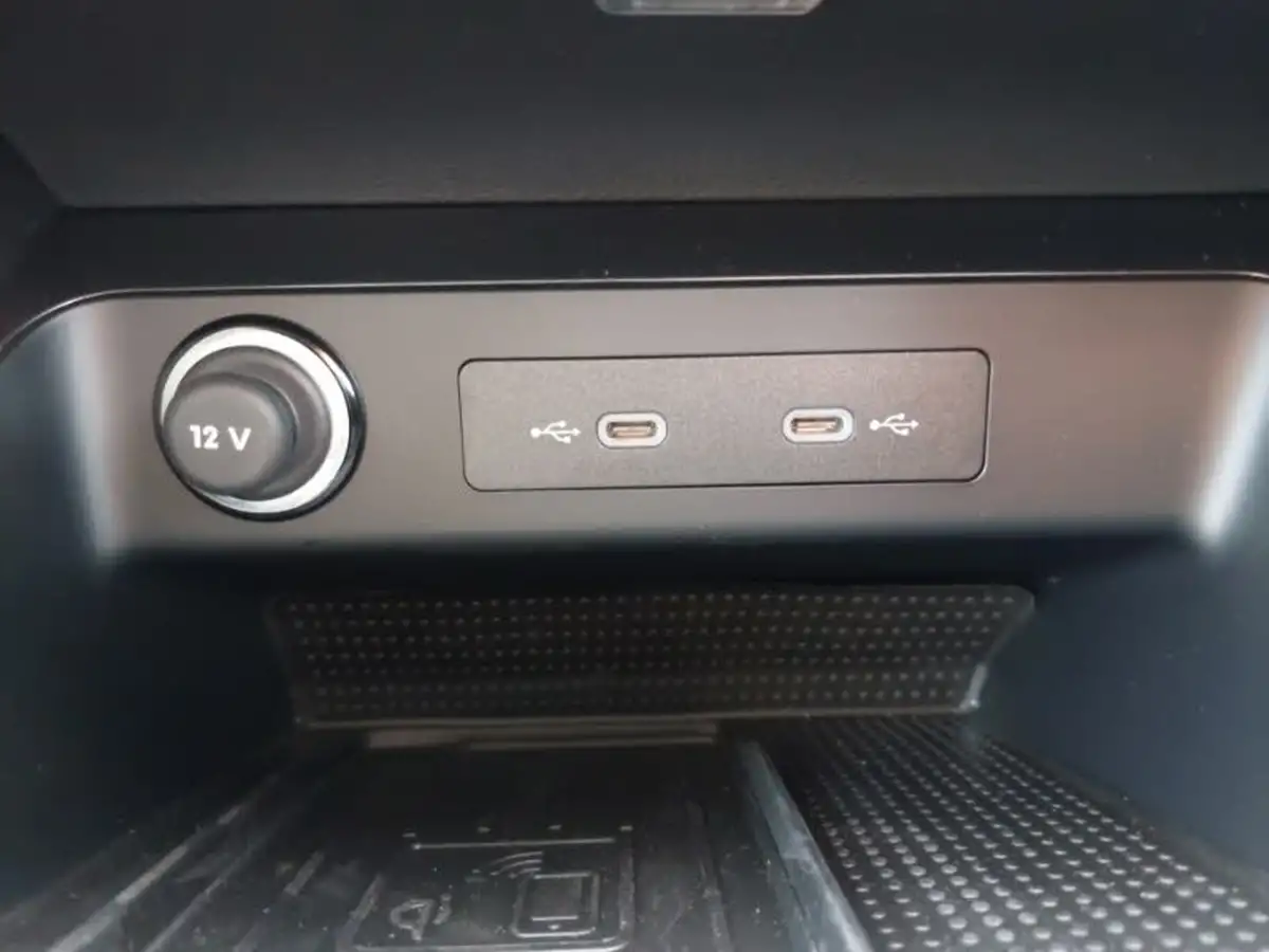 2024-cupra-ateca-15-ecotsi-v1-big-18