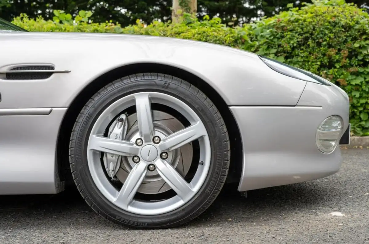 2003-aston-martin-db7-59-gta-big-3