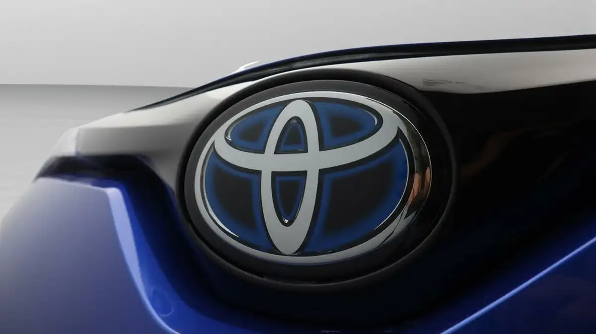 2021-toyota-c-hr-18-vvt-i-design-big-20