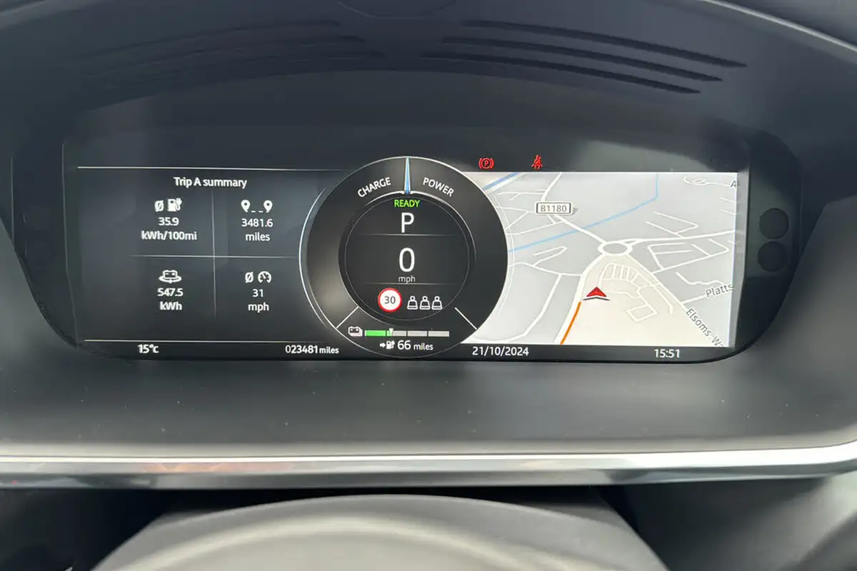 2022-jaguar-i-pace-ev400-black-big-12