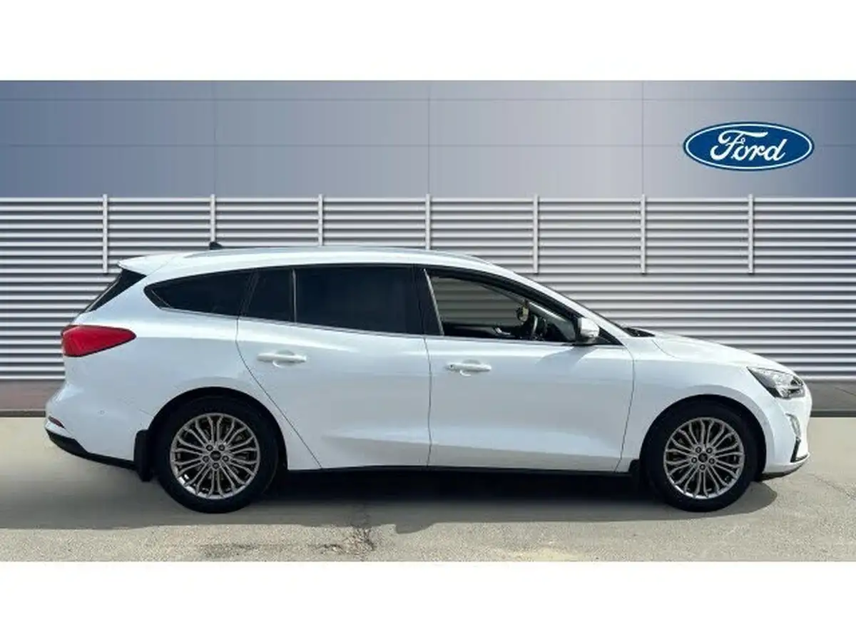 2022-ford-focus-big-4