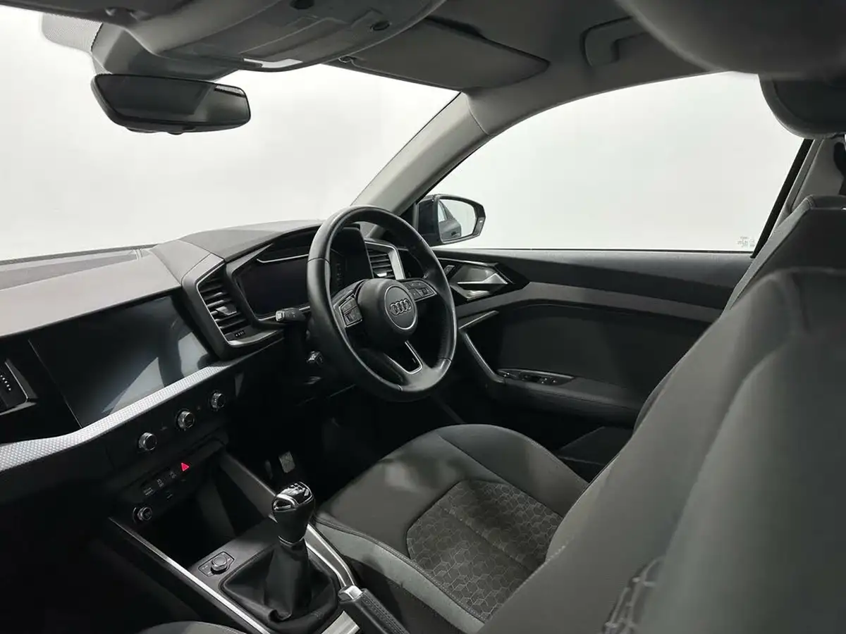 2019-audi-a1-10-30-tfsi-sport-big-26