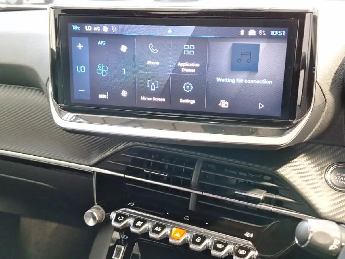 2024-peugeot-2008-suv-12-puretech-allure-130ps-big-14