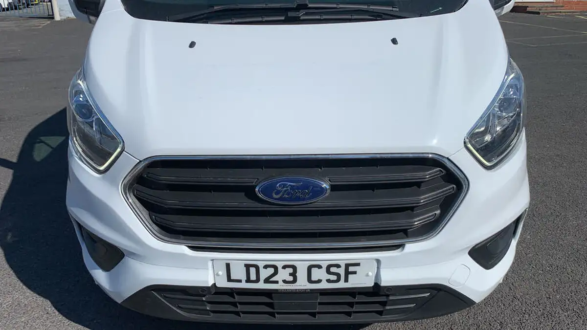 2023-ford-transit-custom-big-41