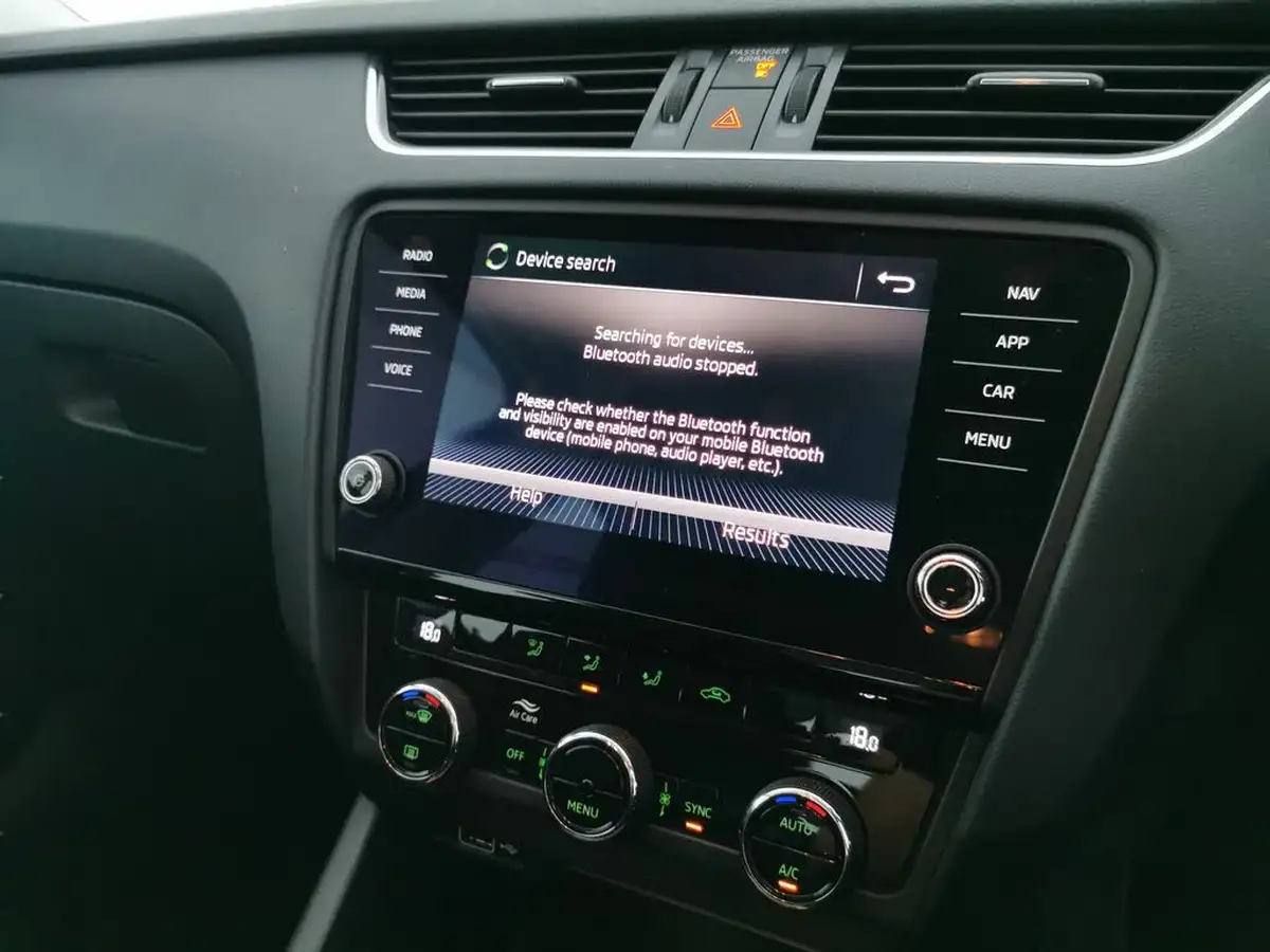 2020-skoda-octavia-10-tsi-se-technology-115ps-estate-big-13