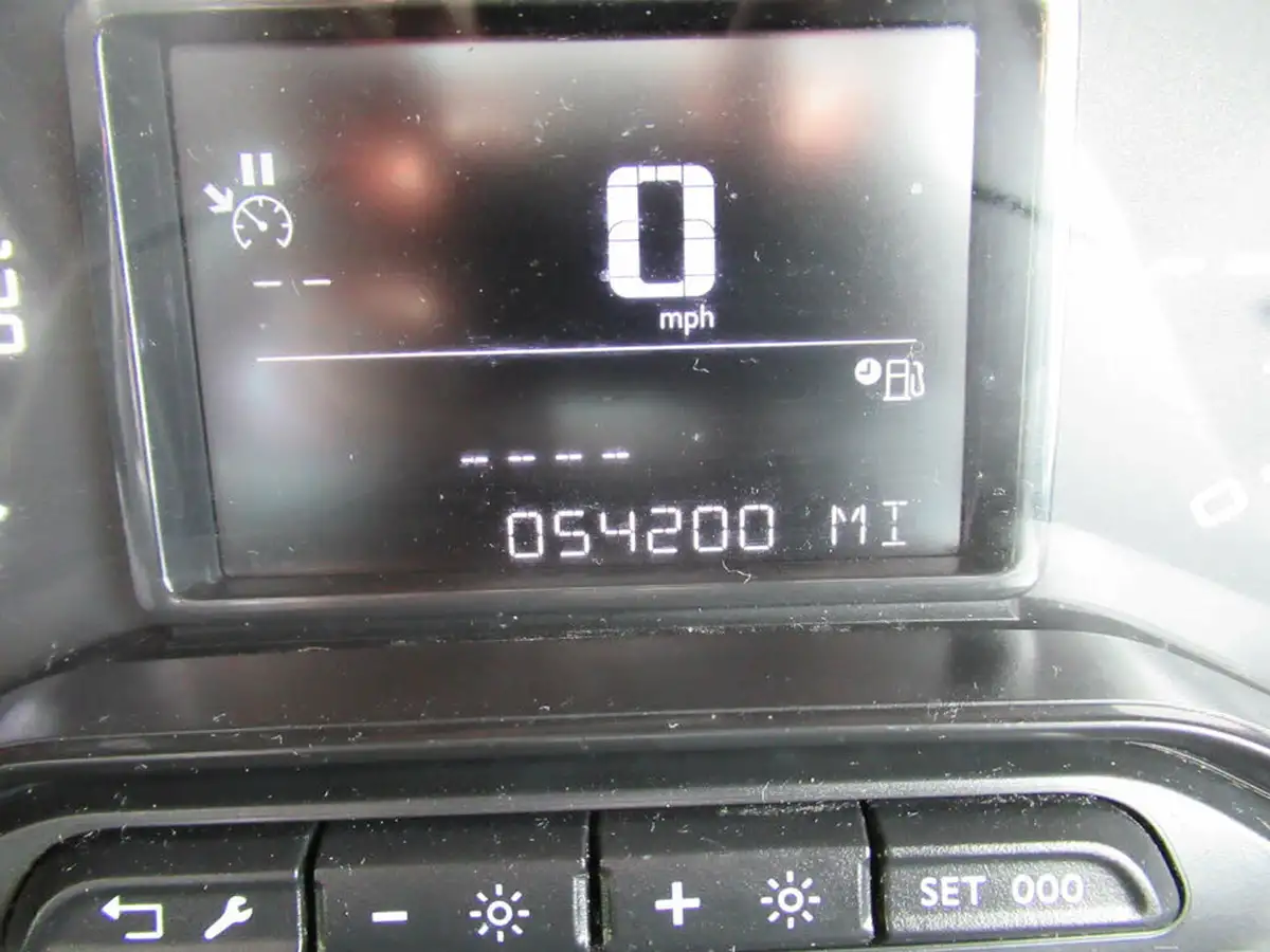 2020-citroen-berlingo-15bluehdi-650-enterprise-ss-big-19