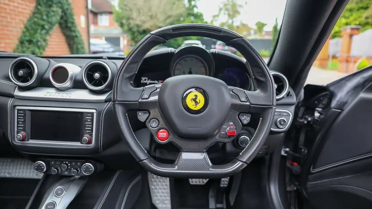 2017-ferrari-california-39-t-big-39