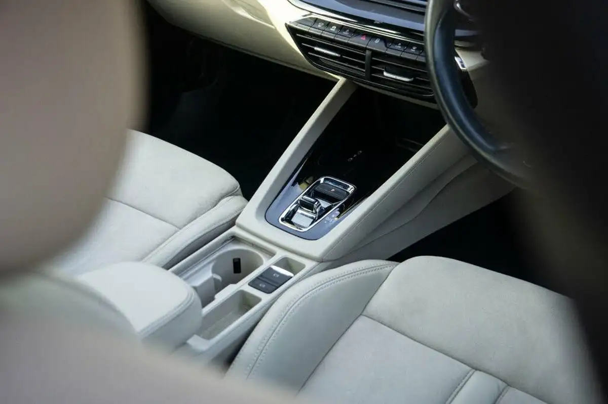 2022-skoda-octavia-14-tsi-se-l-estate-big-23