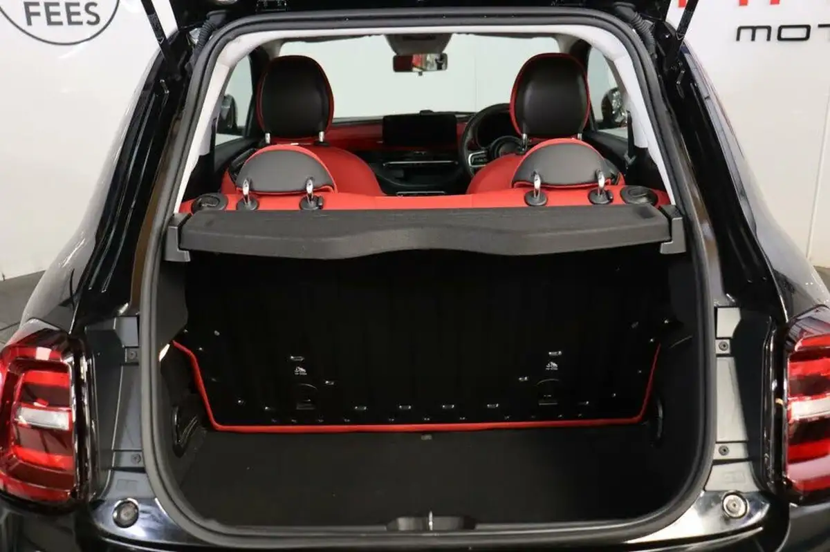 2021-fiat-500-e-red-117bhp-big-18