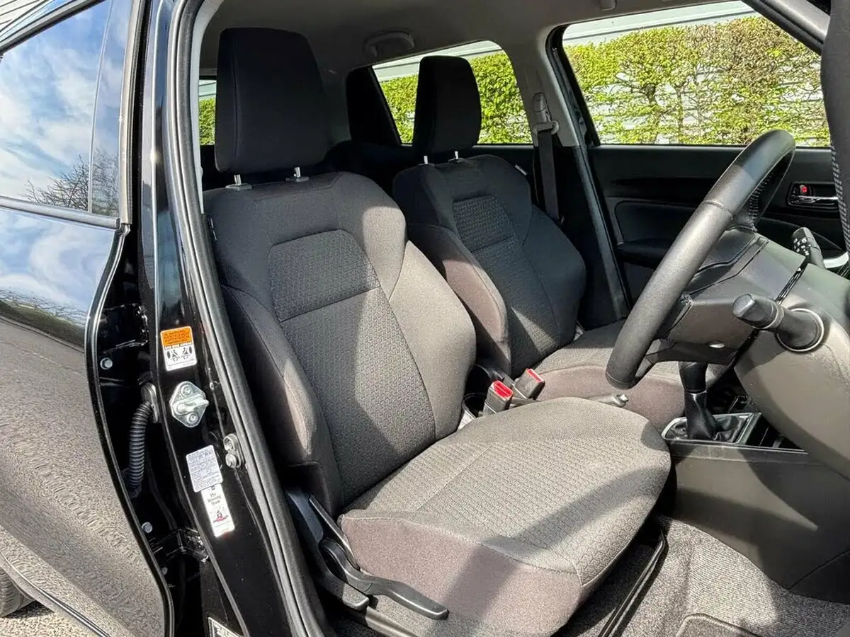 2019-suzuki-swift-10-boosterjet-sz5-shvs-big-13