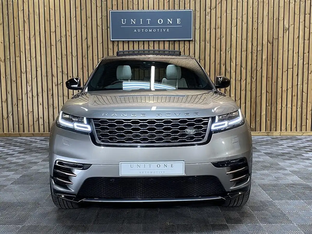 2017-land-rover-range-rover-velar-20-d240-r-dynamic-se-big-8