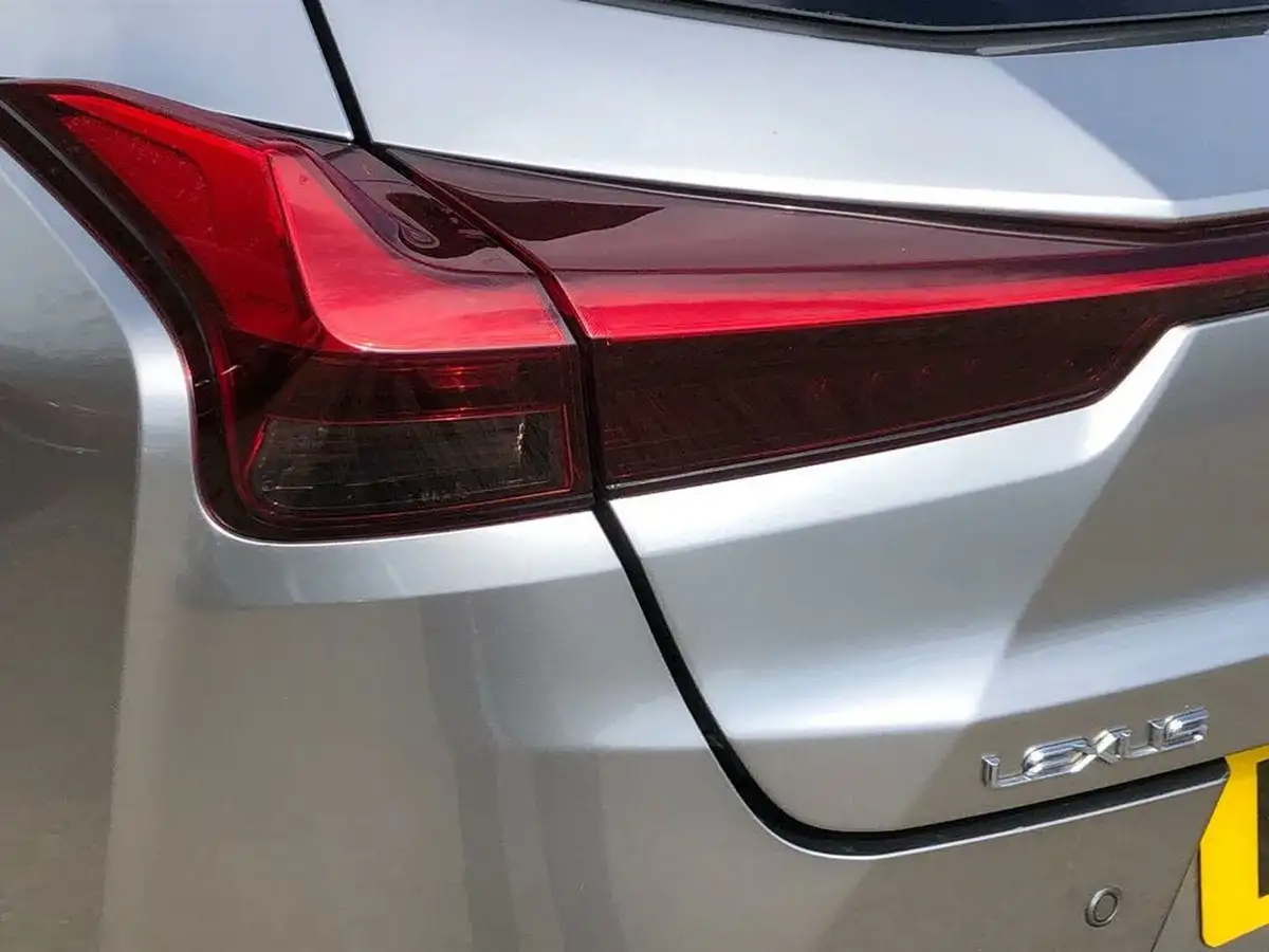 2022-lexus-ux-250h-20-ux-184bhp-without-navigation-big-18