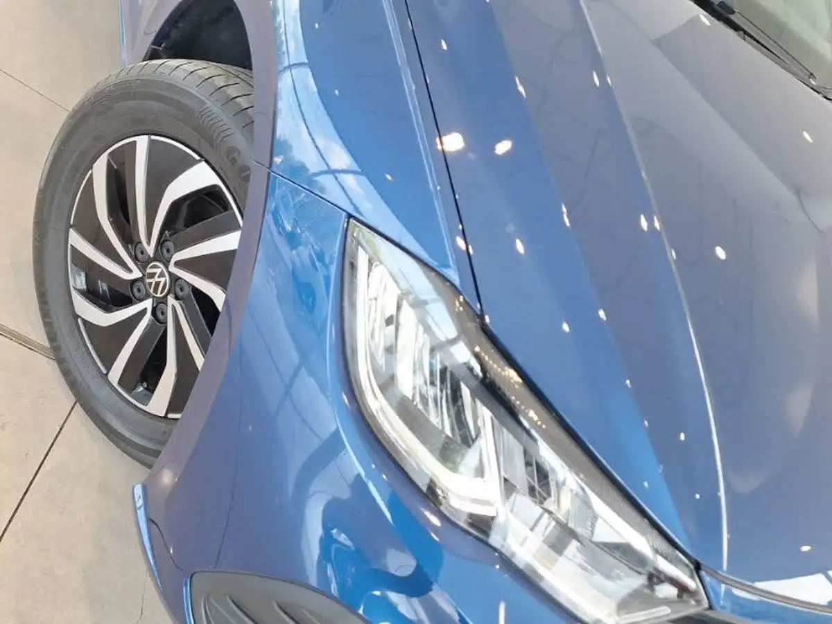 2023-volkswagen-polo-10-life-big-8