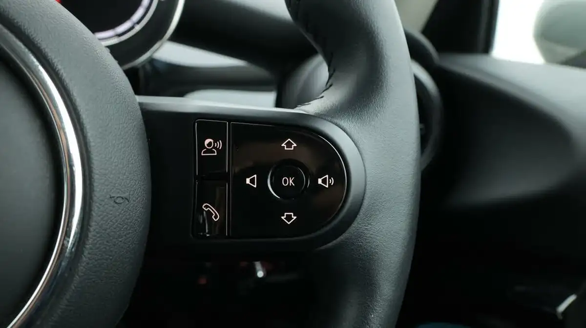 2021-mini-cooper-e-cooper-s-1-big-25