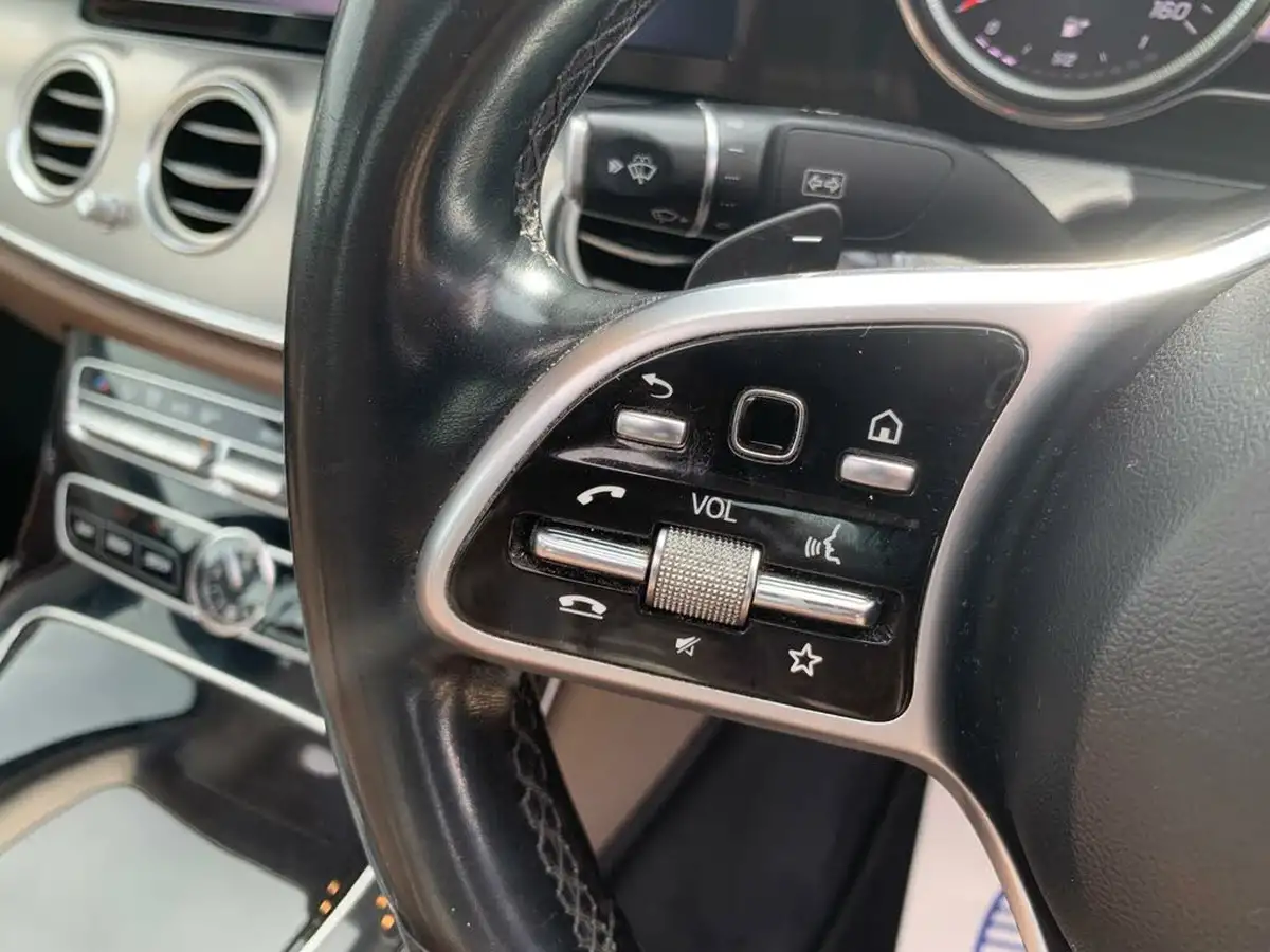 2018-mercedes-benz-e-class-20d-e220d-se-premiumss-saloon-4d-big-22