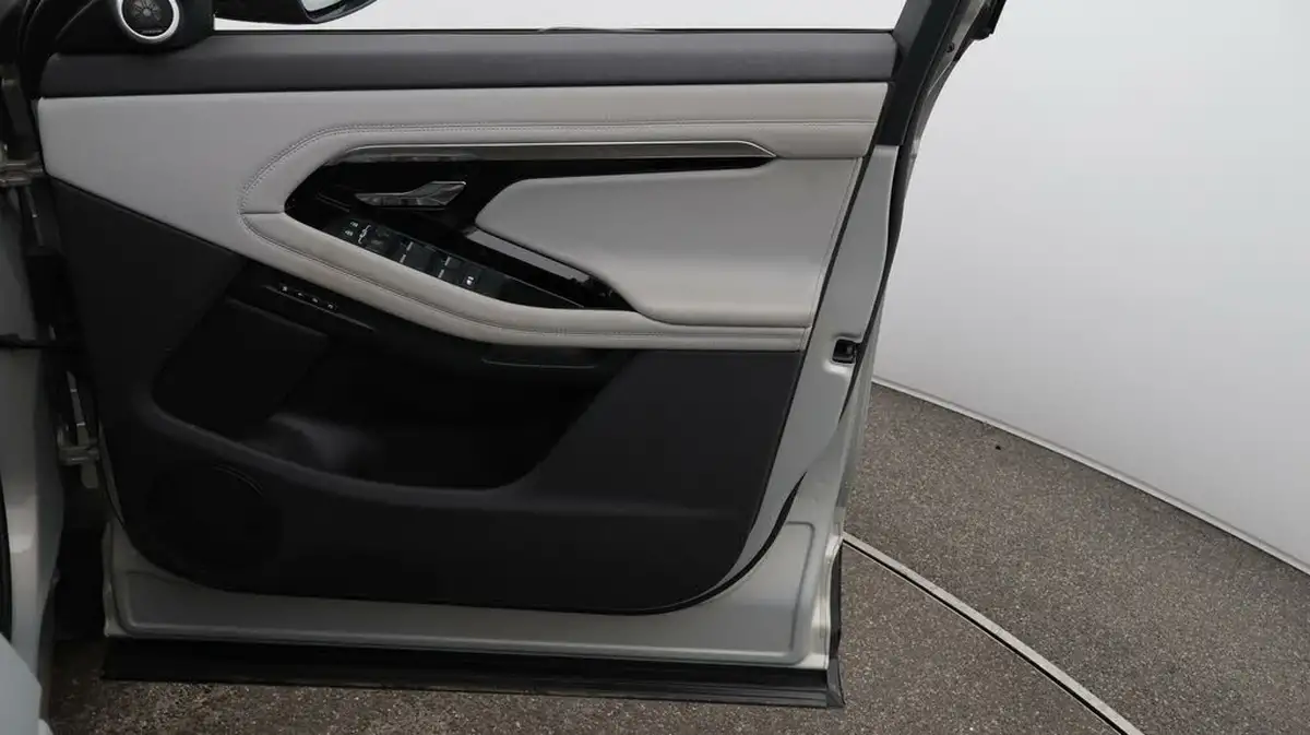 2022-land-rover-range-rover-evoque-20-d200-r-dynamic-se-big-15
