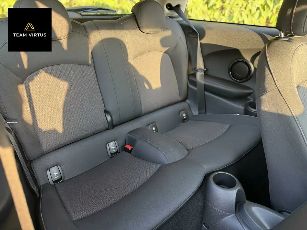 2021-mini-cooper-15-cooper-classic-series-ii-hatchback-3d-big-13