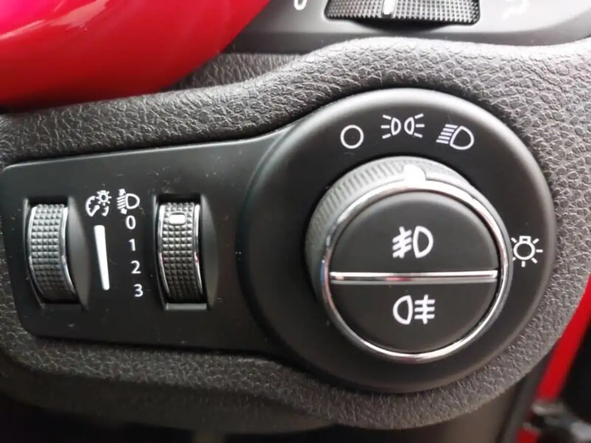 2016-fiat-500x-14-multiair-pop-star-ddct-big-18