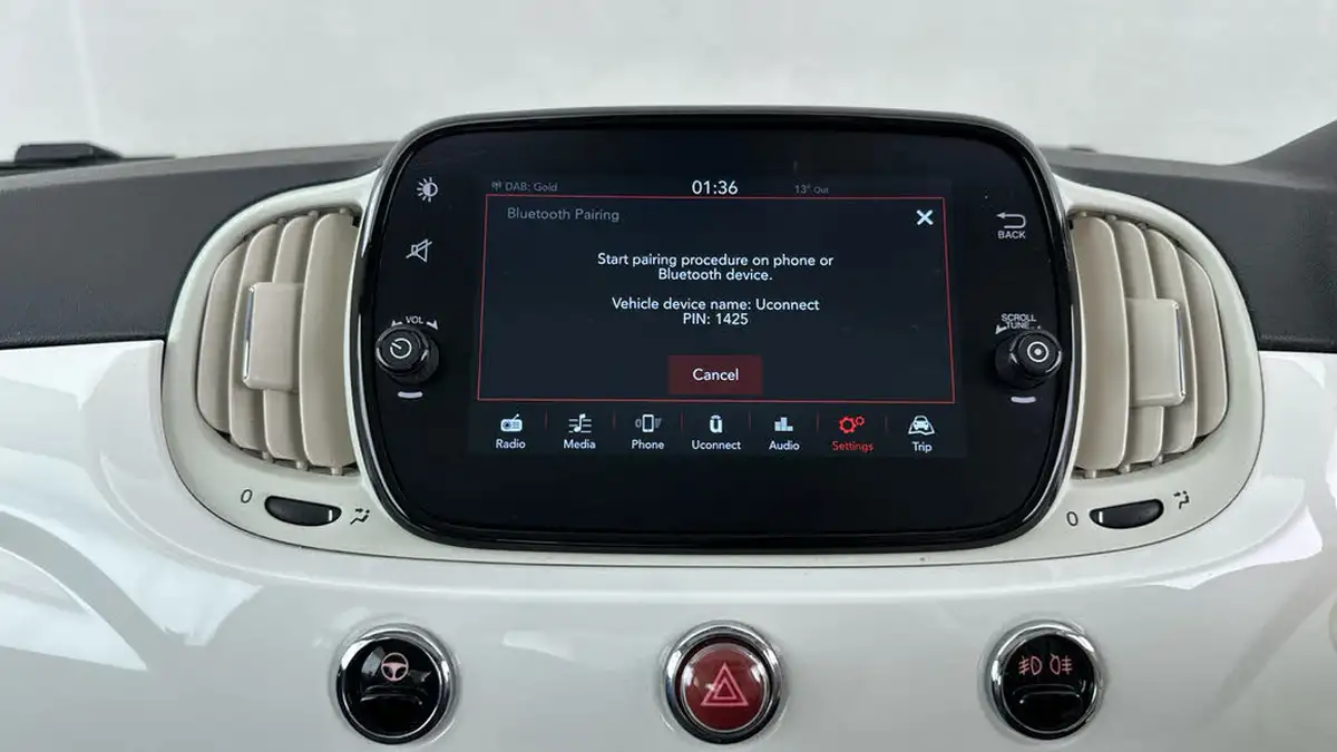 2018-fiat-500-12-lounge-big-22