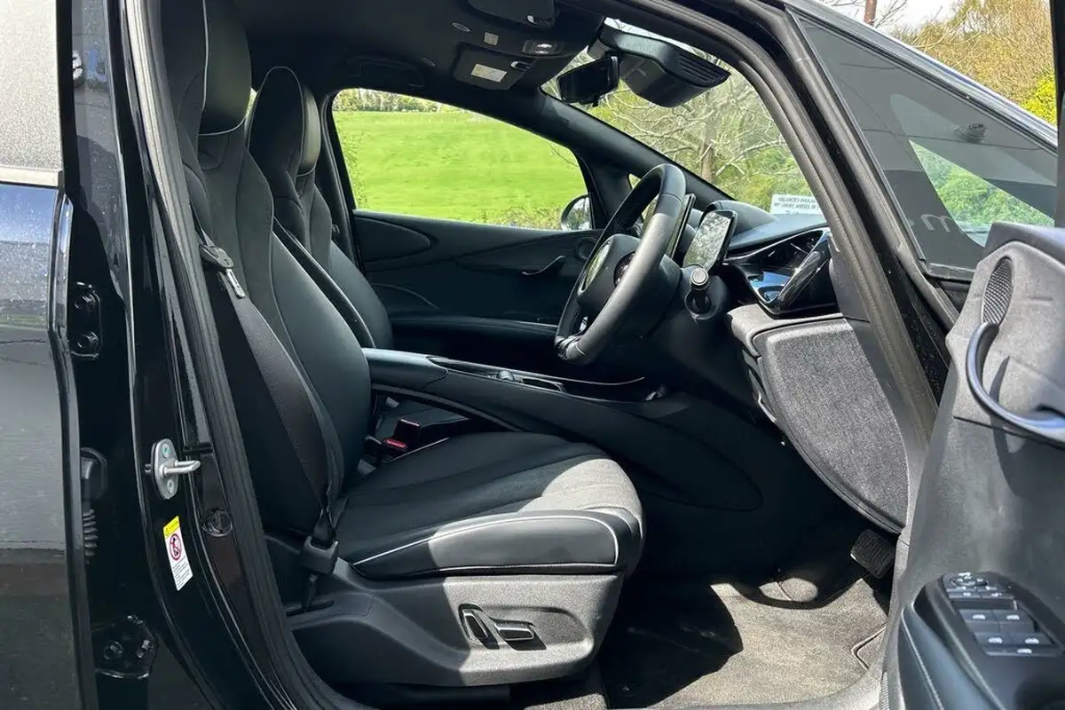 2024-byd-dolphin-e-comfort-big-10