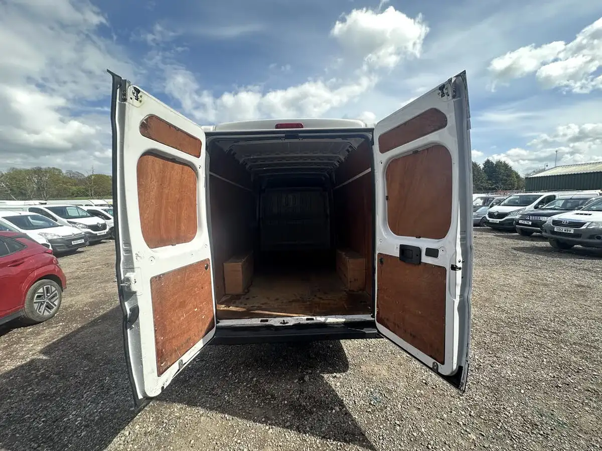 2021-citroen-relay-22bluehdi-35-l4h2-heavy-enterprise-140eu6dt-big-20