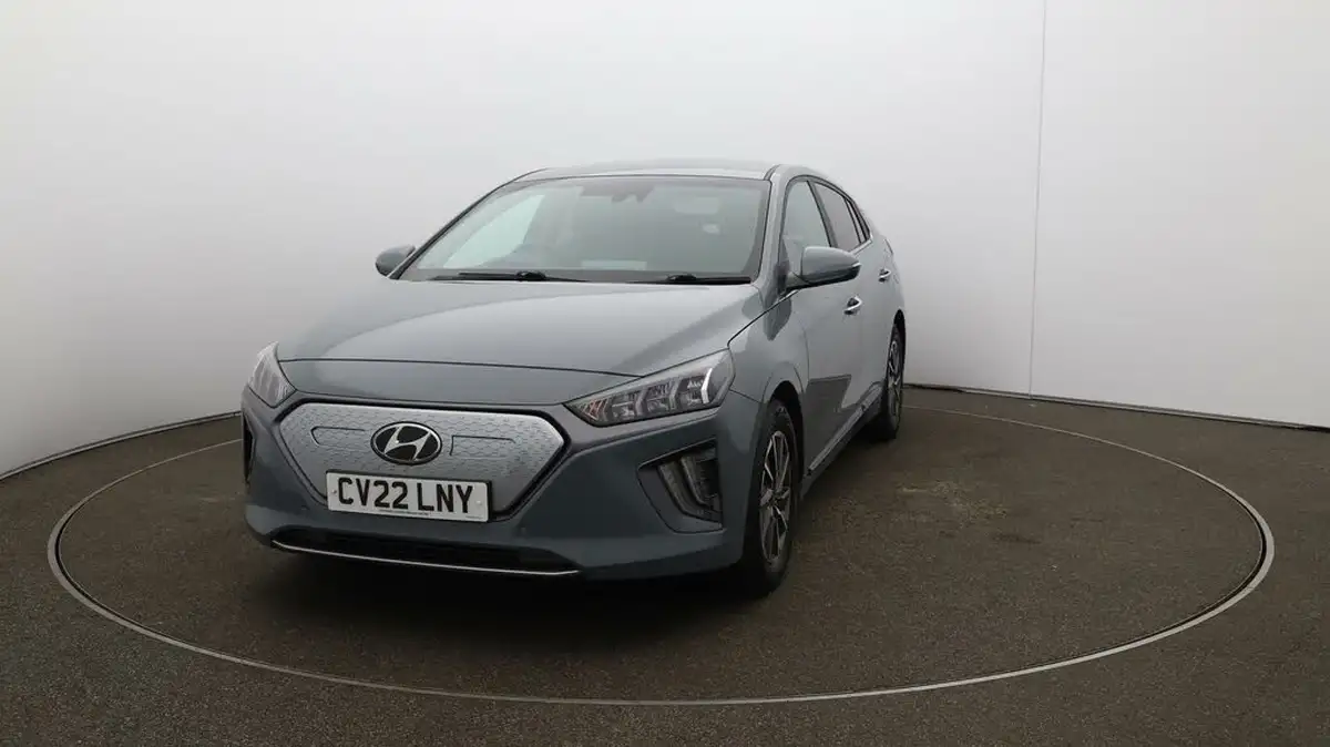 2022-hyundai-ioniq-e-premium-se-electric-big-31